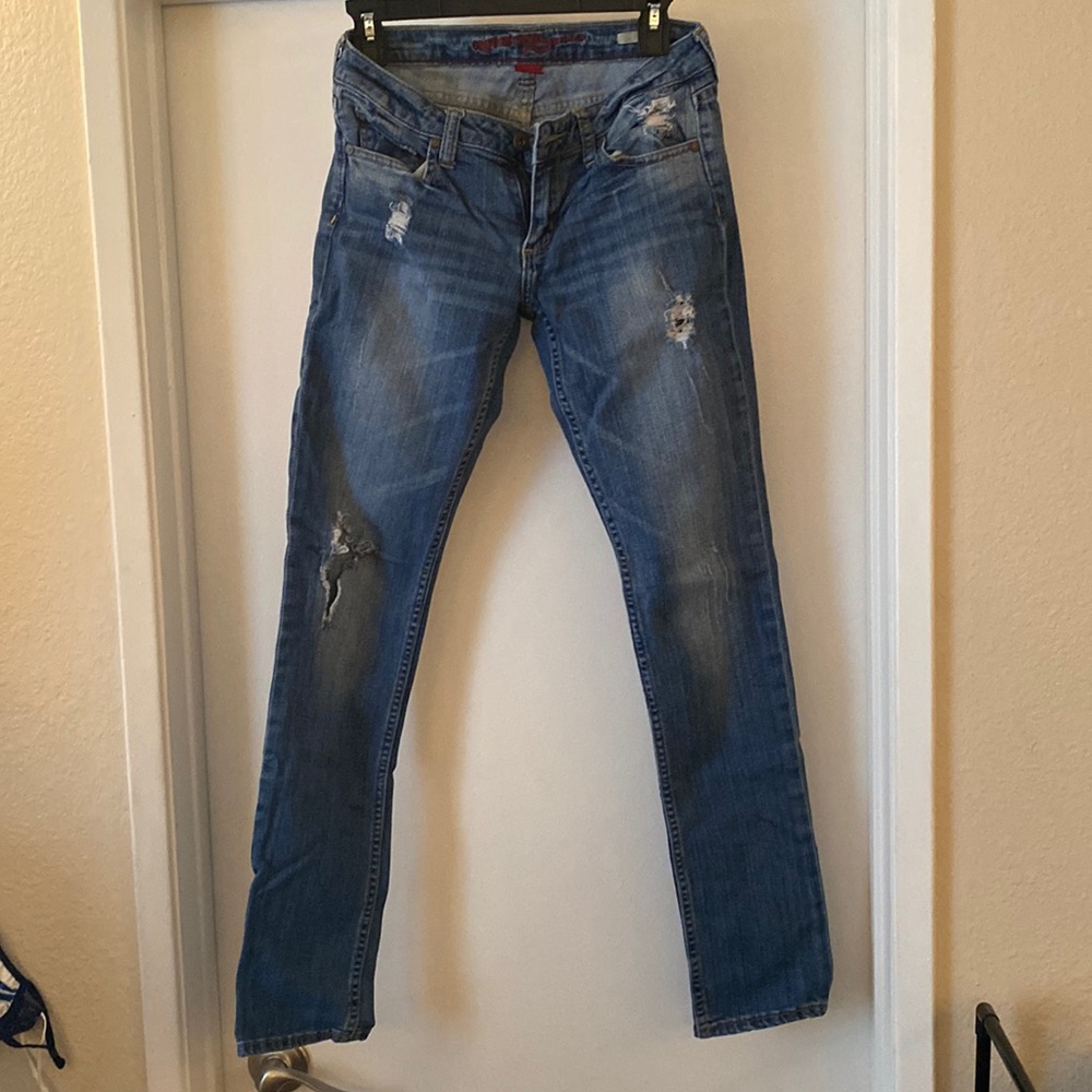 Arizona distressed jeans